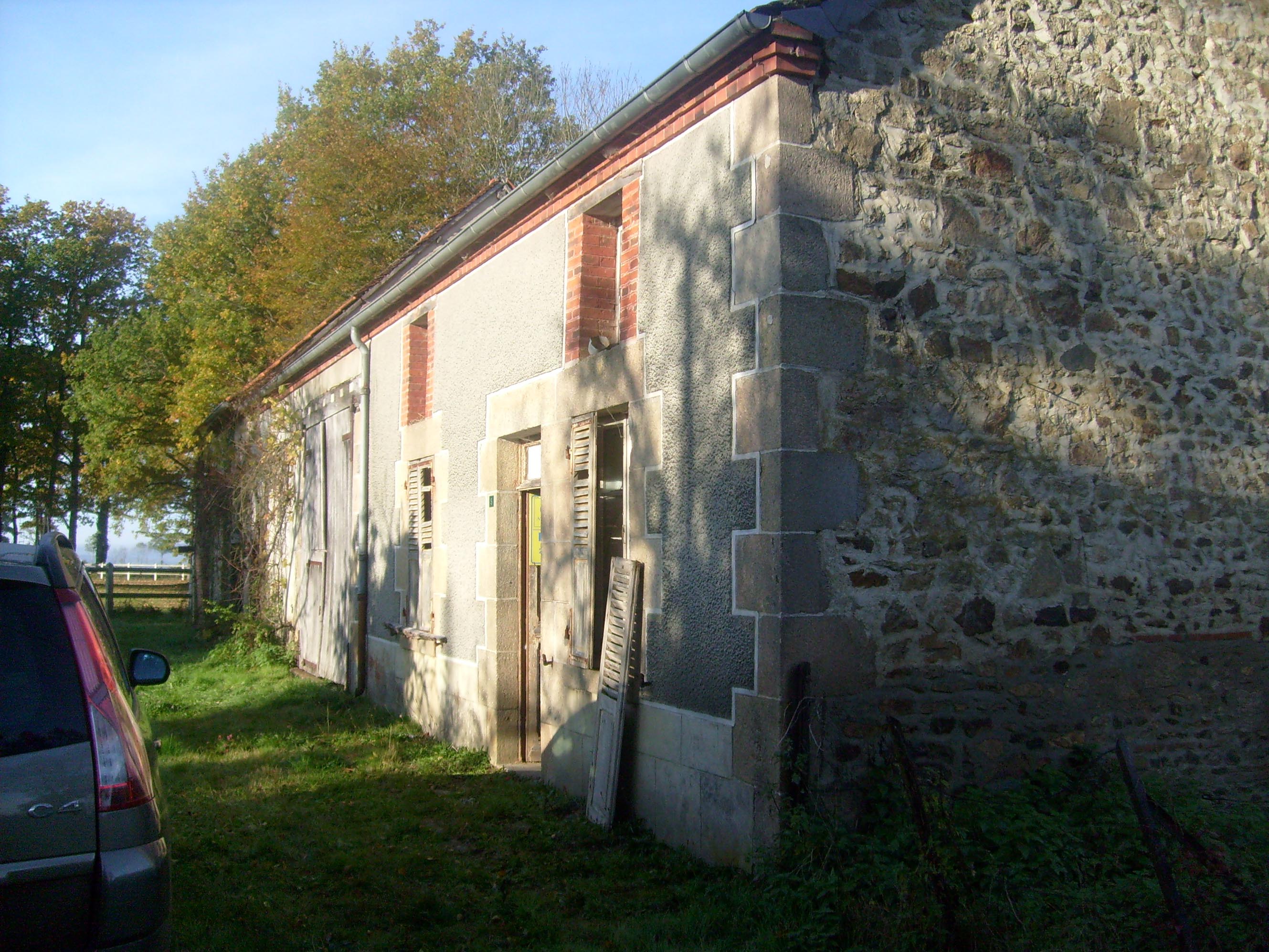 Gîte de 12 personnes en Creuse - façade avant 2010