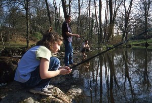 gite-la-tribe-the-Dadet-fishing-in-laws